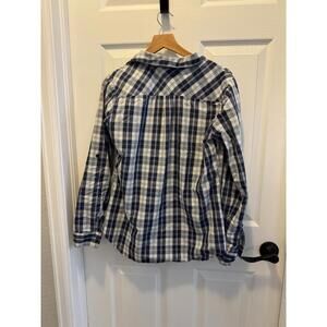 Eddie Bauer Shirt Womens Medium Lightweight Classic Fit Plaid Blue‎ Button Up.